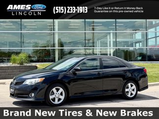 Used 2013 Toyota Camry SE image 1