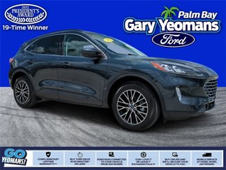Certified 2022 Ford Escape Titanium image 1