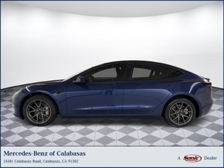Used 2023 Tesla Model 3 Standard Range image 1