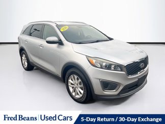 Used 2016 Kia Sorento LX w/ LX Convenience Package image 1