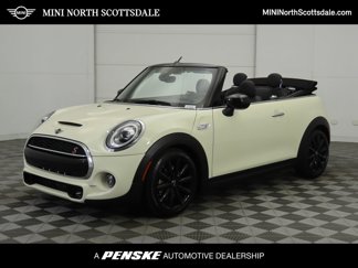 Used 2020 MINI Cooper S image 1