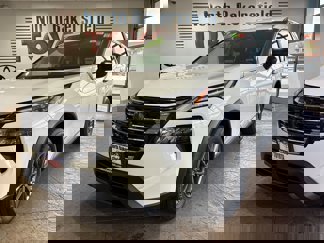 Used 2024 Nissan Rogue S image 1