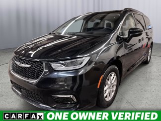 Used 2022 Chrysler Pacifica Touring-L image 1