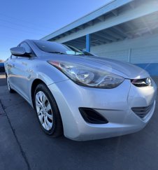 Used 2013 Hyundai Elantra GLS image 1