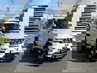 Certified 2022 Jeep Grand Cherokee Limited w/ Tech Group image 1