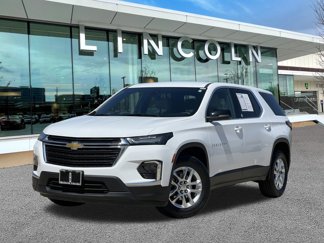 Used 2023 Chevrolet Traverse LS image 1