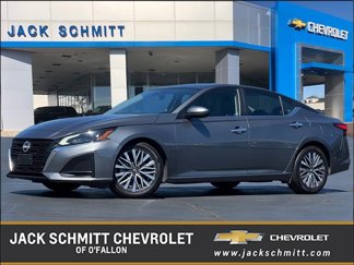 Used 2023 Nissan Altima 2.5 SV image 1