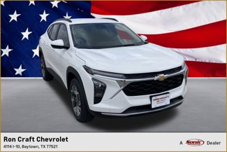 New 2025 Chevrolet Trax LT w/ Driver Confidence Package image 1