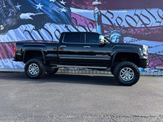 Used 2015 GMC Sierra 2500 Denali w/ Duramax Plus Package image 1