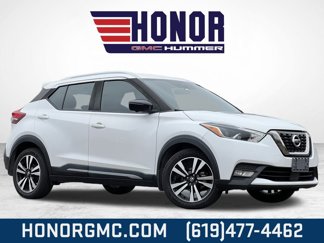 Used 2020 Nissan Kicks SR image 1