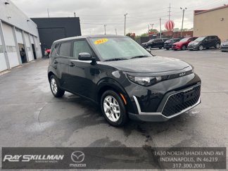 Used 2025 Kia Soul LX w/ LX Technology Package image 1