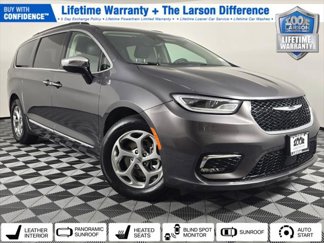 Used 2023 Chrysler Pacifica Limited image 1