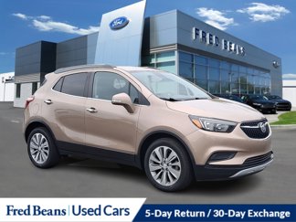 Used 2018 Buick Encore Preferred image 1