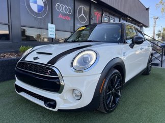 Used 2015 MINI Cooper S image 1