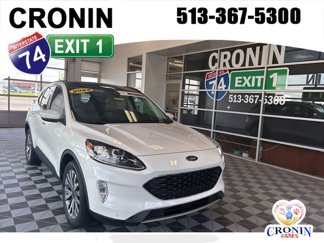Used 2022 Ford Escape Titanium w/ Class II Trailer Tow Package image 1