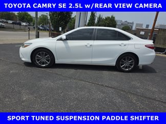 Used 2015 Toyota Camry SE image 1