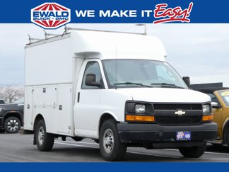 Used 2016 Chevrolet Express 3500 image 1