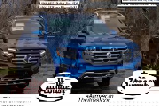 New 2024 Mercedes-Benz GLB 250 4MATIC image 1