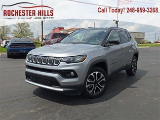 Used 2022 Jeep Compass Limited image 1