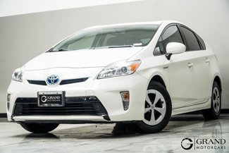 Used 2015 Toyota Prius Four image 1