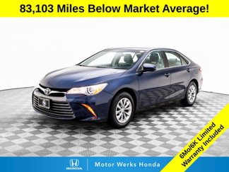 Used 2016 Toyota Camry LE image 1
