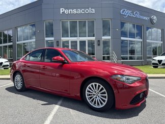 Used 2023 Alfa Romeo Giulia Sprint image 1