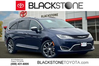 Used 2017 Chrysler Pacifica Limited w/ Advanced Safetytec Group image 1