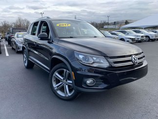 Used 2017 Volkswagen Tiguan Sport image 1