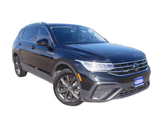 Used 2022 Volkswagen Tiguan SE image 1