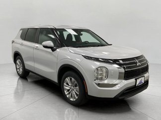New 2025 Mitsubishi Outlander ES image 1
