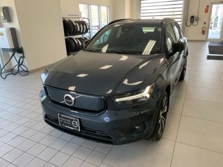 Certified 2022 Volvo XC40 P8 Recharge Plus image 1