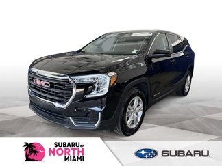 Used 2024 GMC Terrain SLE image 1