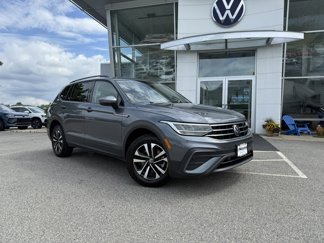Used 2022 Volkswagen Tiguan S image 1