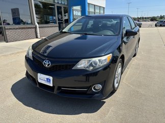 Used 2014 Toyota Camry SE image 1