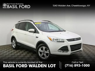 Used 2016 Ford Escape SE w/ Equipment Group 201A image 1