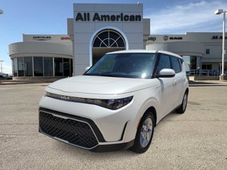 Used 2023 Kia Soul LX w/ LX Technology Package image 1