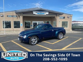 Used 2005 Chevrolet SSR w/ Preferred Equipment Group image 1