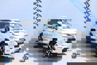 Used 2024 Mitsubishi Outlander 4WD Plug-In Hybrid image 1
