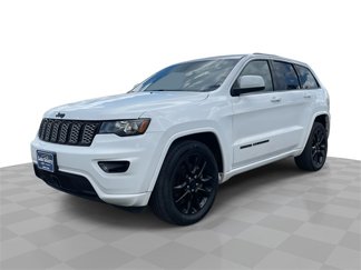 Used 2021 Jeep Grand Cherokee Laredo X image 1