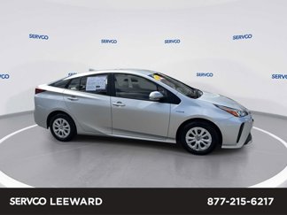 Used 2022 Toyota Prius LE image 1