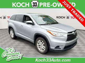 Used 2015 Toyota Highlander LE image 1