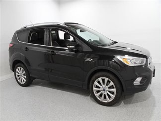Used 2017 Ford Escape Titanium image 1