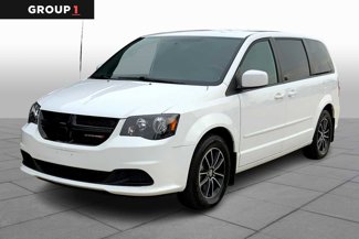 Used 2017 Dodge Grand Caravan SE image 1