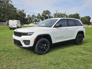 New 2025 Jeep Grand Cherokee Altitude image 1
