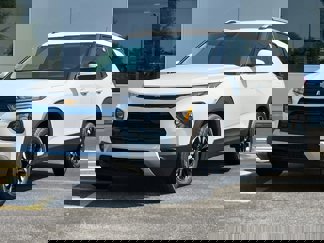 Used 2022 Chevrolet TrailBlazer LT w/ Driver Confidence Package image 1
