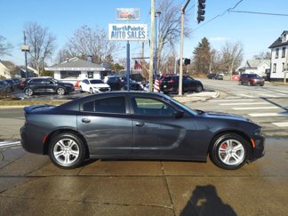 Used 2019 Dodge Charger SXT image 1