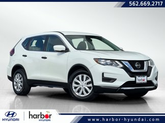 Used 2020 Nissan Rogue S image 1