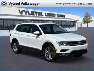Used 2021 Volkswagen Tiguan SEL image 1
