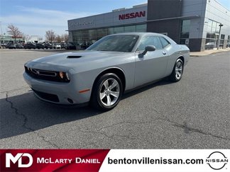 Used 2021 Dodge Challenger SXT image 1