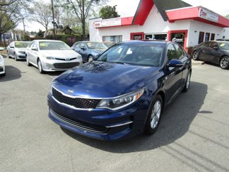 Used 2017 Kia Optima LX w/ Driver Convenience Package image 1